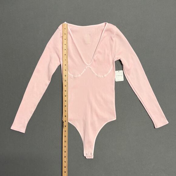 FREE PEOPLE‎ Meg Seamless V-Neck Bodysuit Rose Blush Pink Size M-L Intimately - Picture 7 of 11